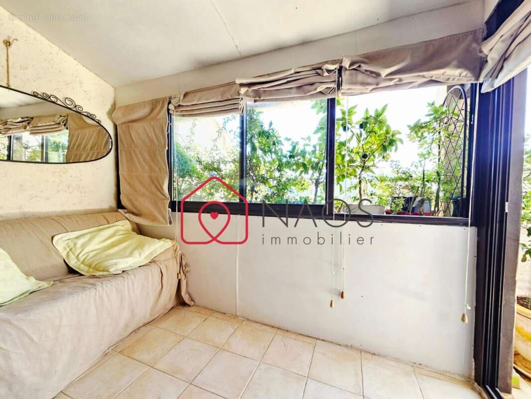 Appartement à LA CROIX-VALMER