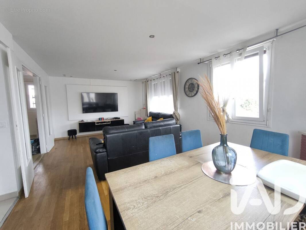 Photo 1 - Maison à GROSLAY