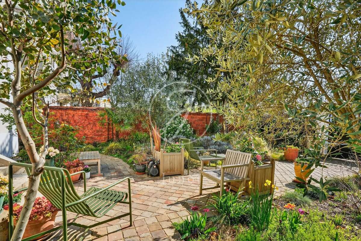 Maison à LE VESINET