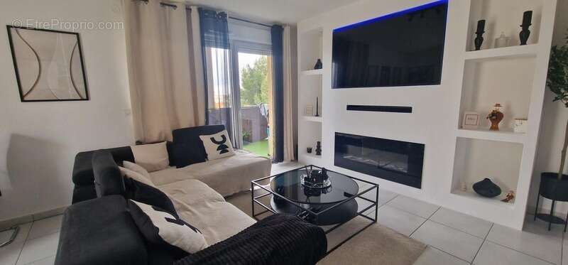 Appartement à PORT-DE-BOUC