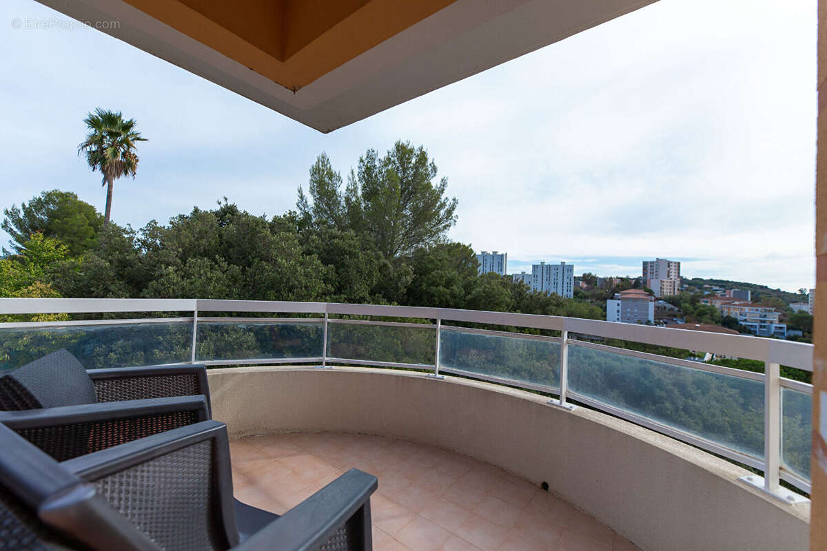 Appartement à LE CANNET