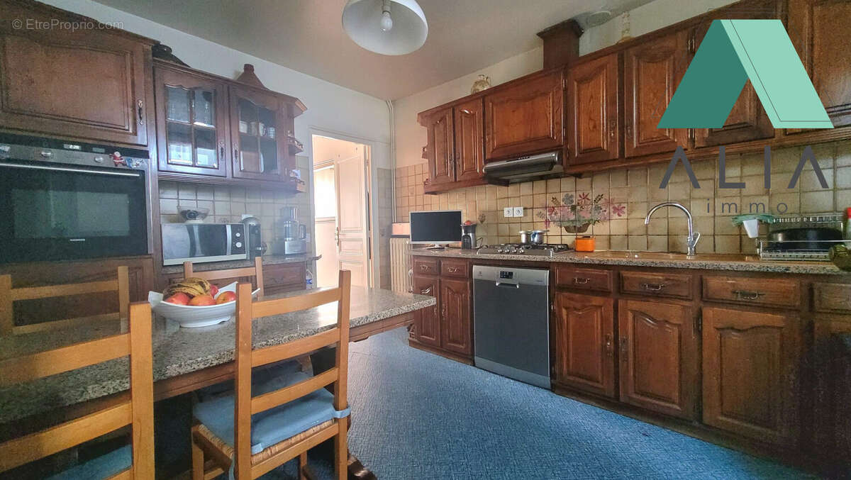 Appartement à AUBERVILLIERS