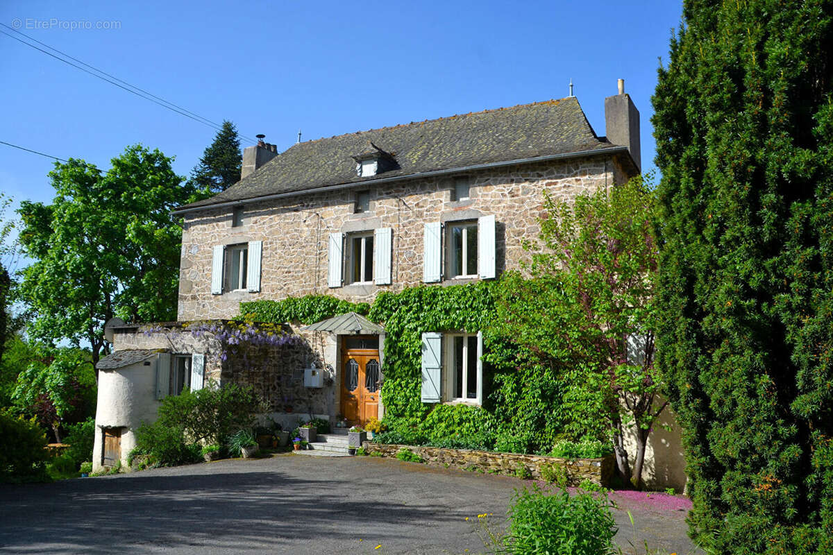 Propriété avec habitat et gite exceptionnel - photo 12
