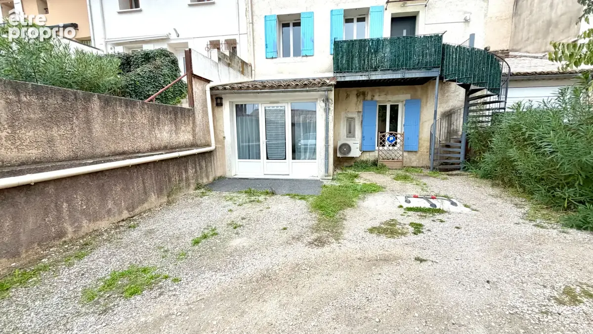 Appartement de plain pied de Type T2 avec parrking privatif. - photo 1