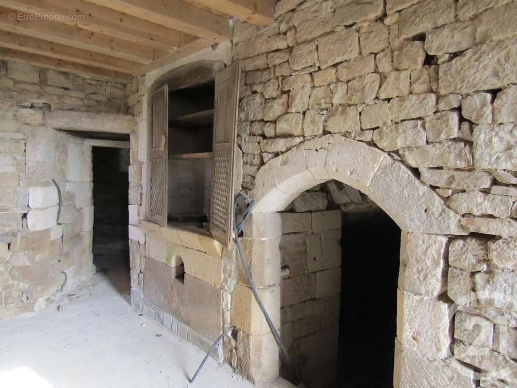 Maison à PAIZAY-NAUDOUIN-EMBOURIE