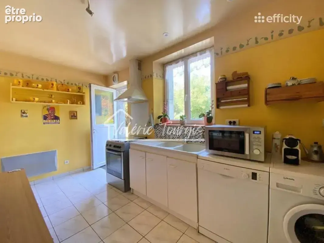 Maison 5 pièces 124 m² à vendre à Neufmesnil (50250) - photo 6