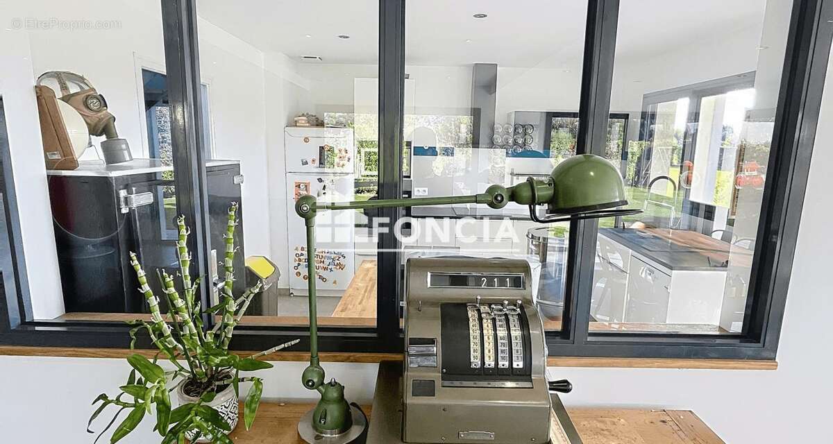 Maison à PONT-L&#039;EVEQUE