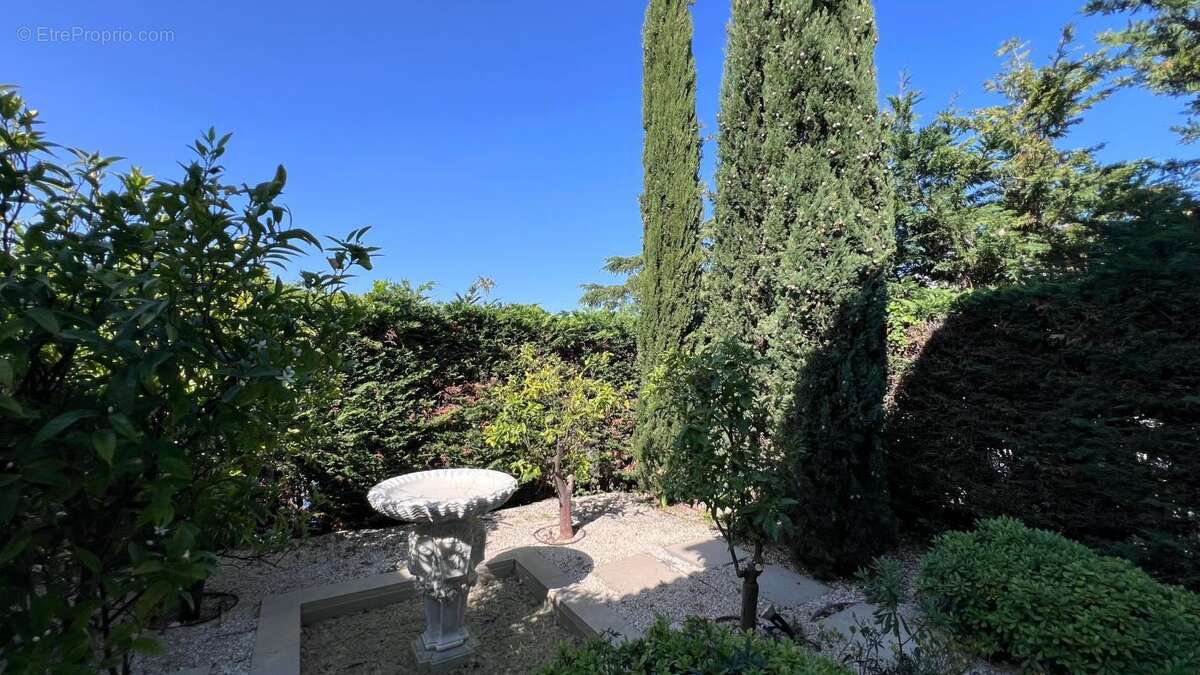 Maison à VILLENEUVE-LOUBET