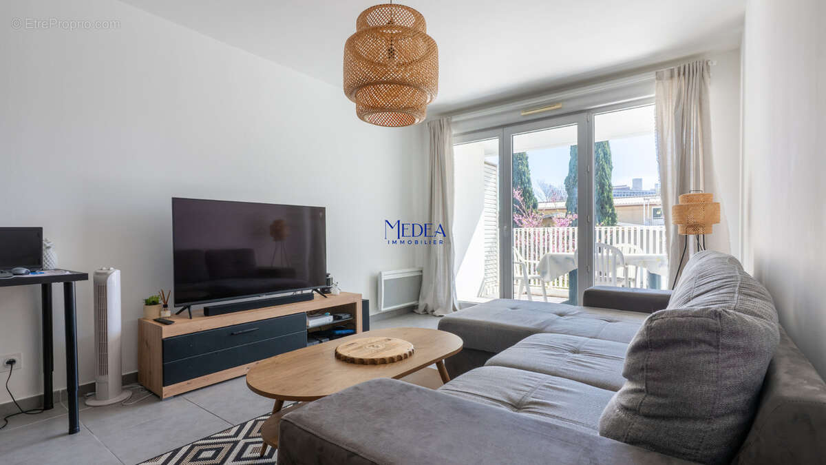 Appartement 46 m² à Marseille-8e  - photo 2