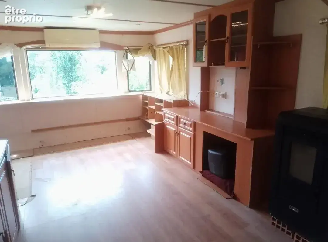 Maison de deux chambres à terminer avec un grand terrain - photo 3
