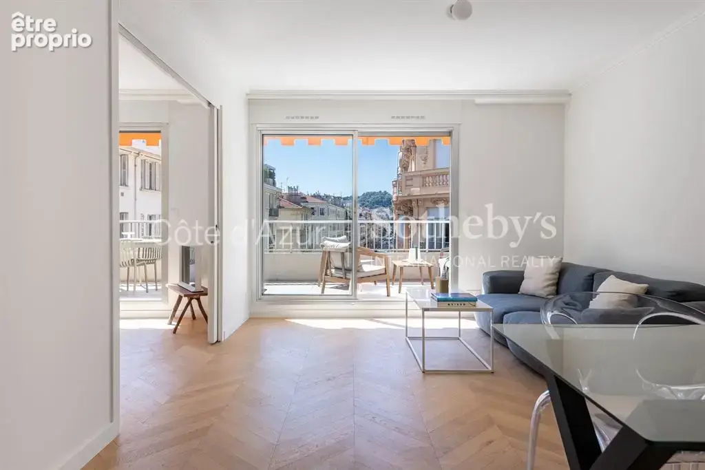 Nice Carré d’Or, appartement 3 pièces rénové avec terrasse boulevard Victor Hugo - photo 7