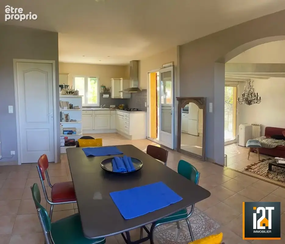 Maison 122 m² à Sainte-Anastasie  - photo 2