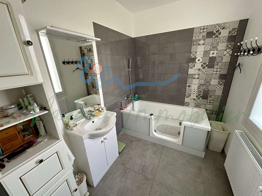 Maison à BONNIERES-SUR-SEINE