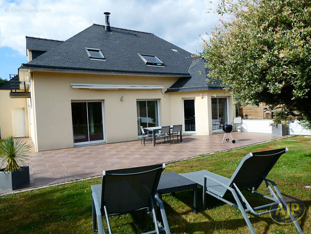 Maison à PLUMELEC