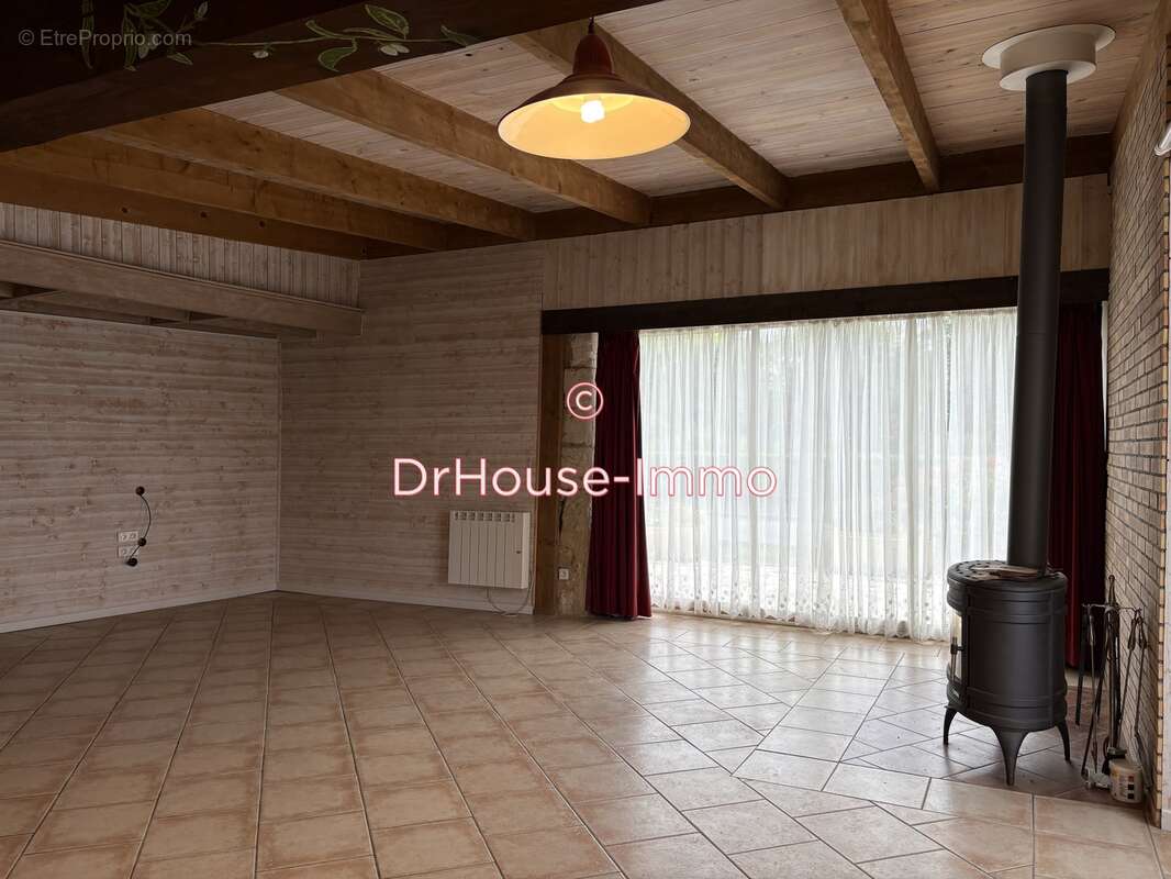 Maison à SAINT-ASTIER