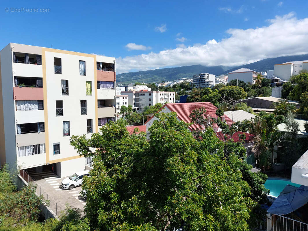 Appartement à SAINT-DENIS