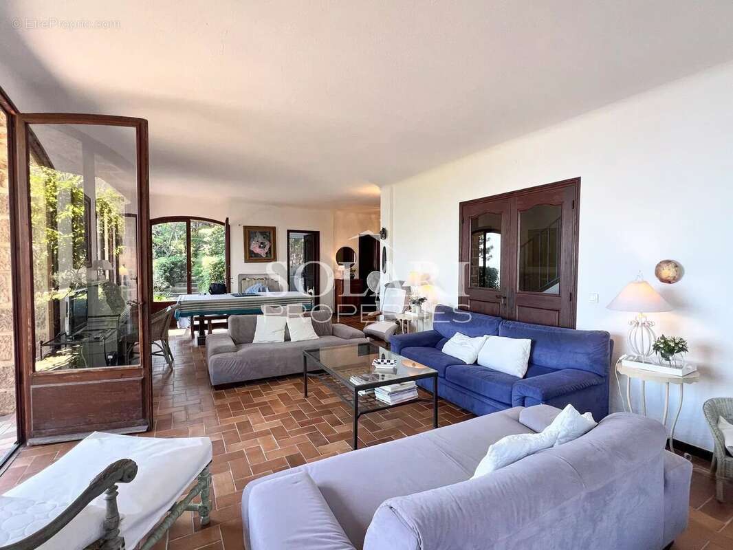 Maison à THEOULE-SUR-MER