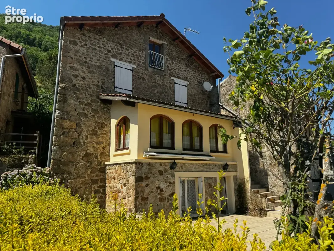 Maison de 108 m2  5 pièces avec dépendance et garage de 69 m2 - photo 2