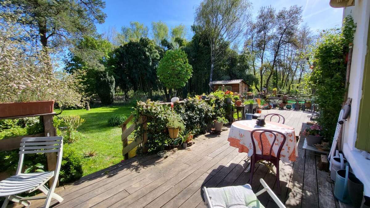 Maison à RAZAC-SUR-L'ISLE