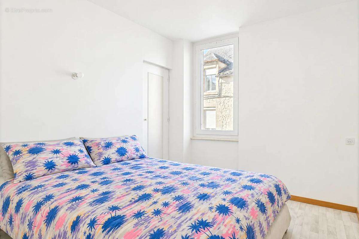 Maison spacieuse 8 pièces rénovée à Montbazens - photo 6