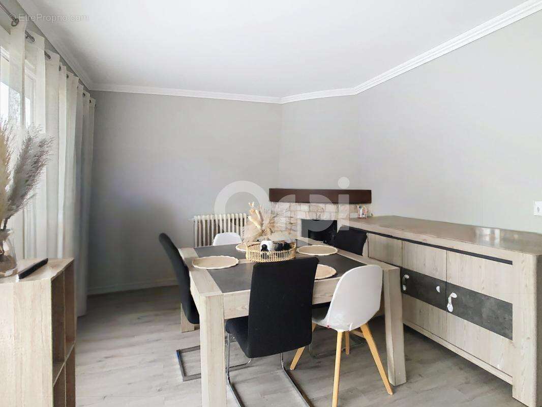 Appartement à TERRASSON-LAVILLEDIEU