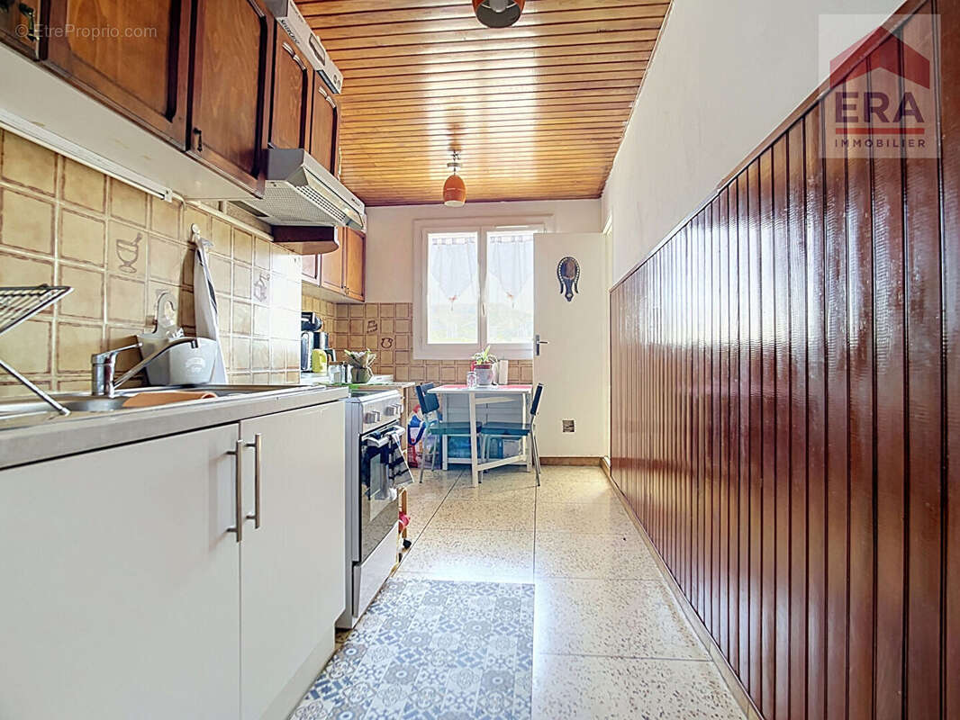 Appartement à MARSEILLE-9E