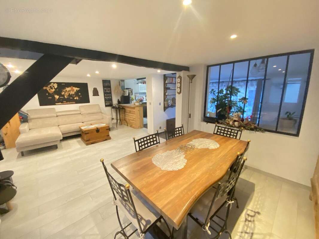 Photo 2 - Maison à SAINT-JUST-EN-CHAUSSEE