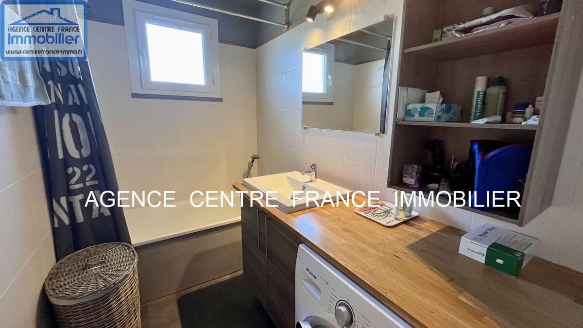 Appartement de 4 pièces en dernier étage avec balcon et parking - photo 7