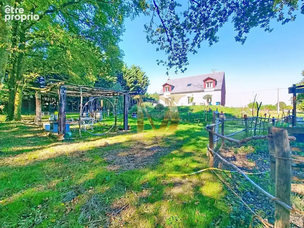 Maison à BLERE