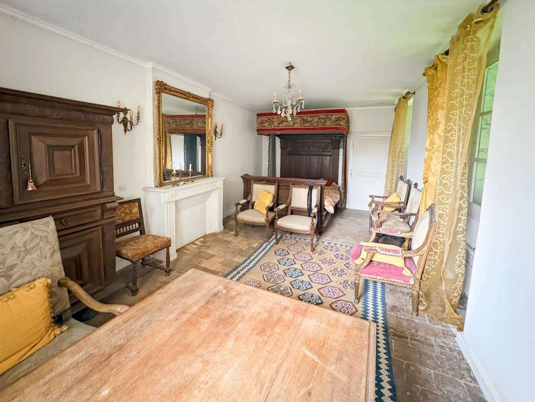 Maison à CHATILLON-SUR-INDRE