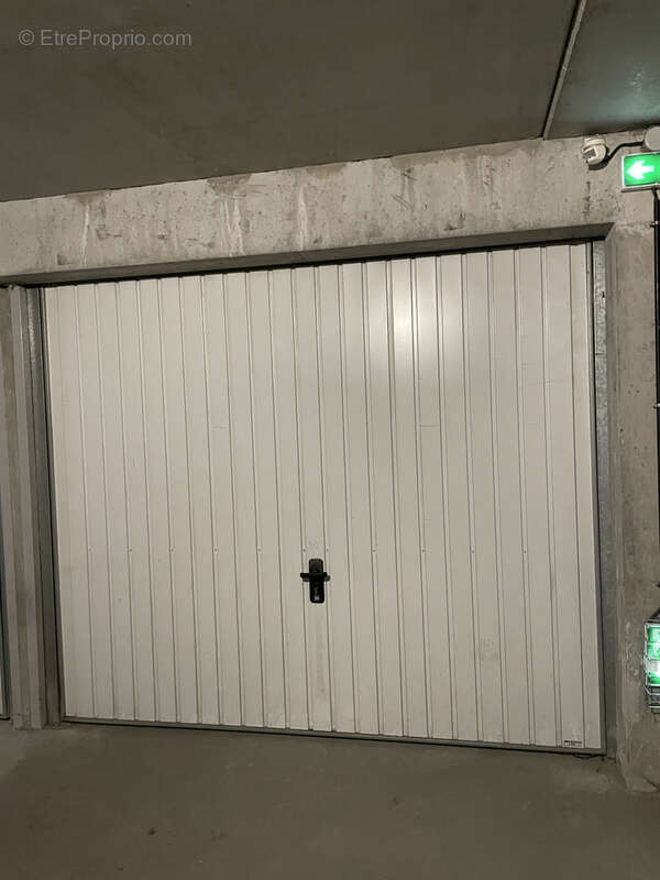 Parking à SAINT-ETIENNE