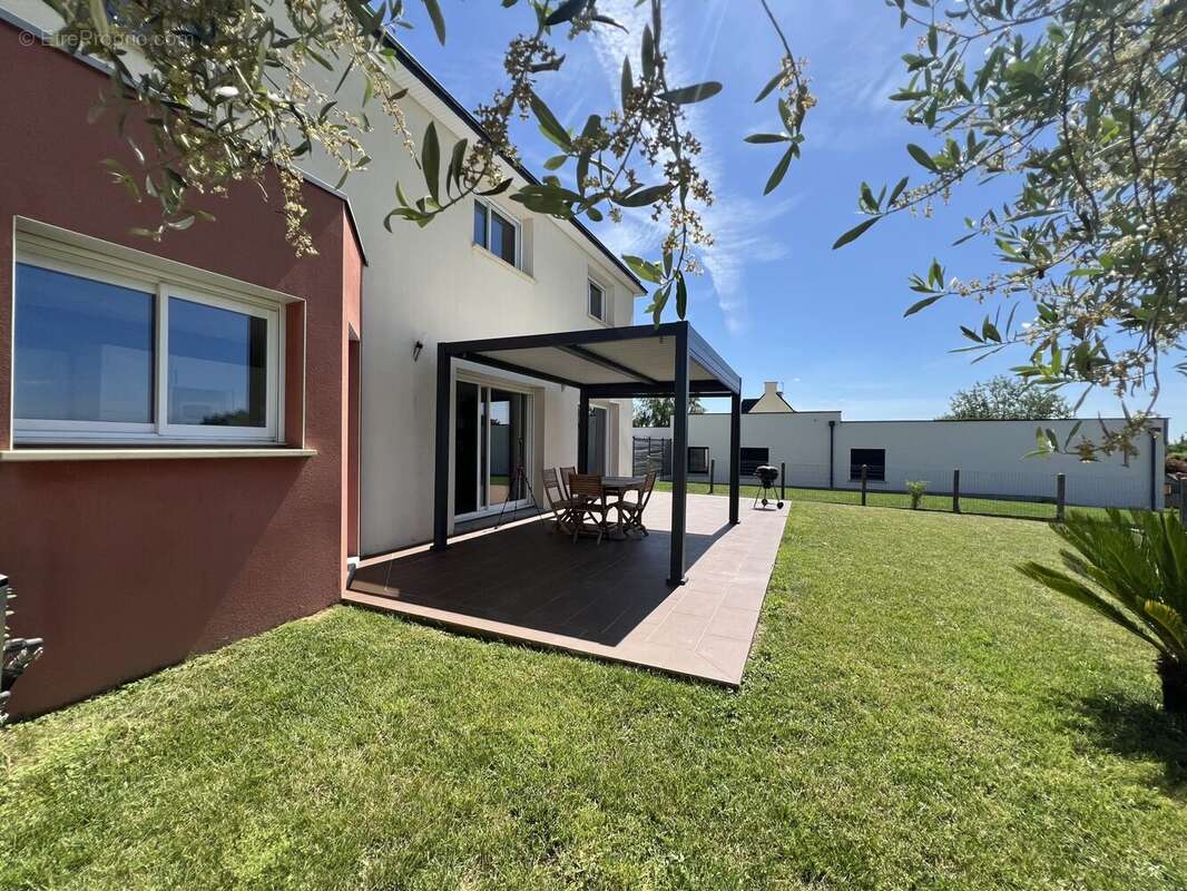 Maison à CREVIN