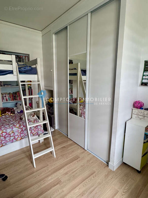 Appartement à VILLABE