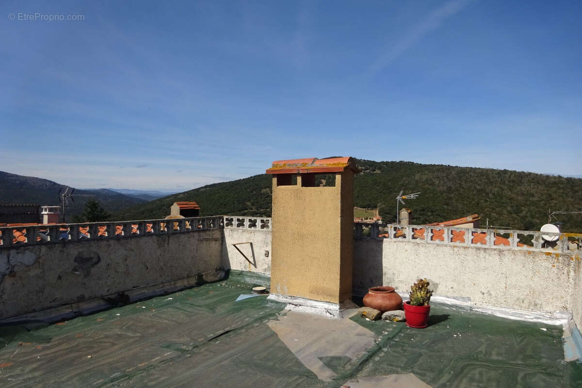 maison en pierres OMS village - photo 13