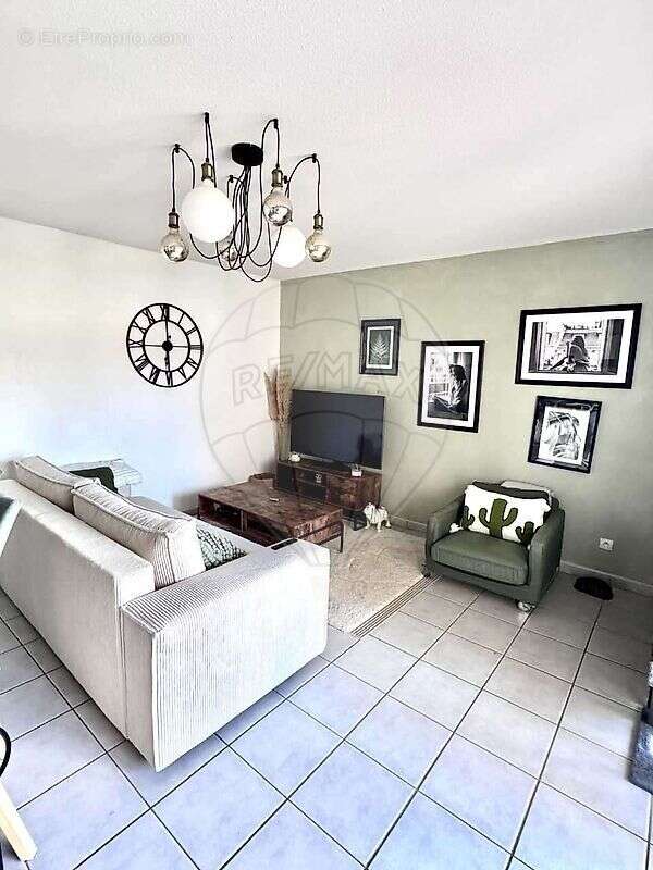 Appartement à PAREMPUYRE