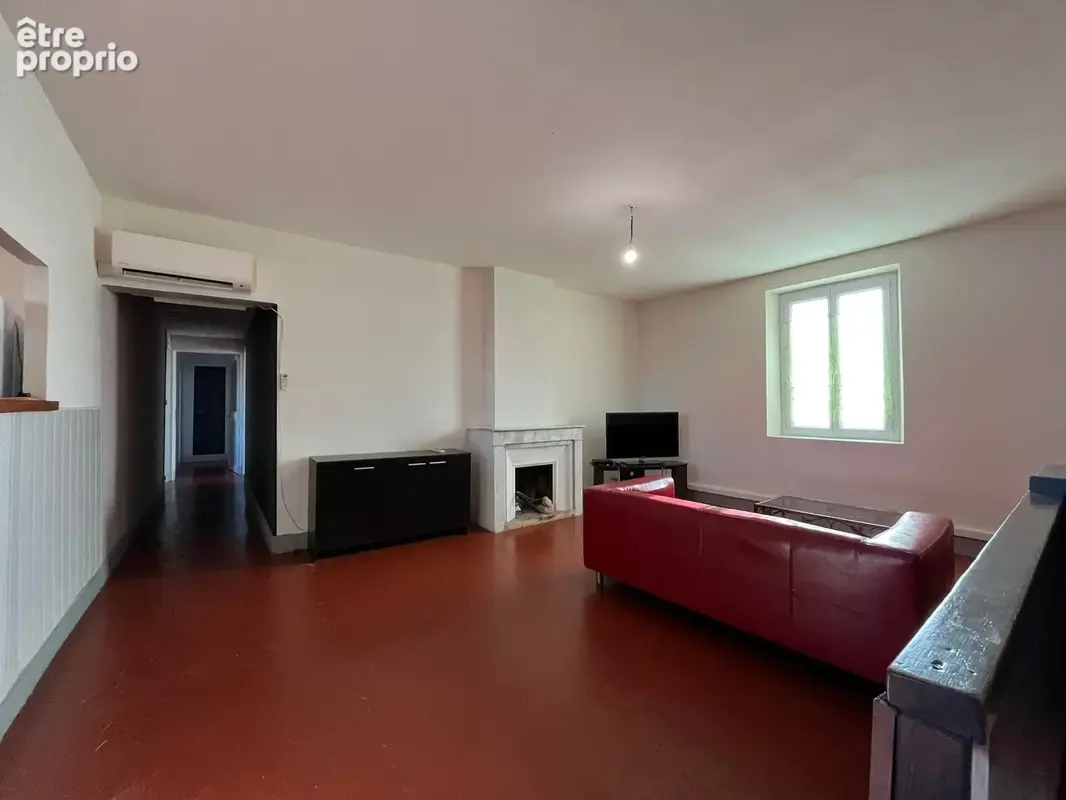 Salin de Giraud (13) : Ensemble Immobilier = Un Local commercial de 125 m2 + un Appartement T4 Traversant de 1 - photo 15