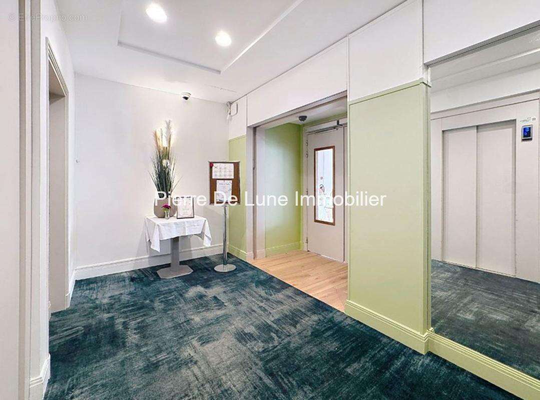 Appartement à COURBEVOIE