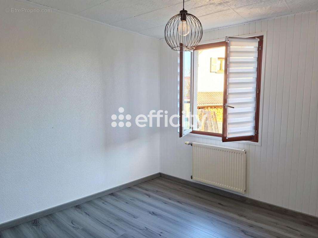 Maison 91 m² à Cernay  - photo 7
