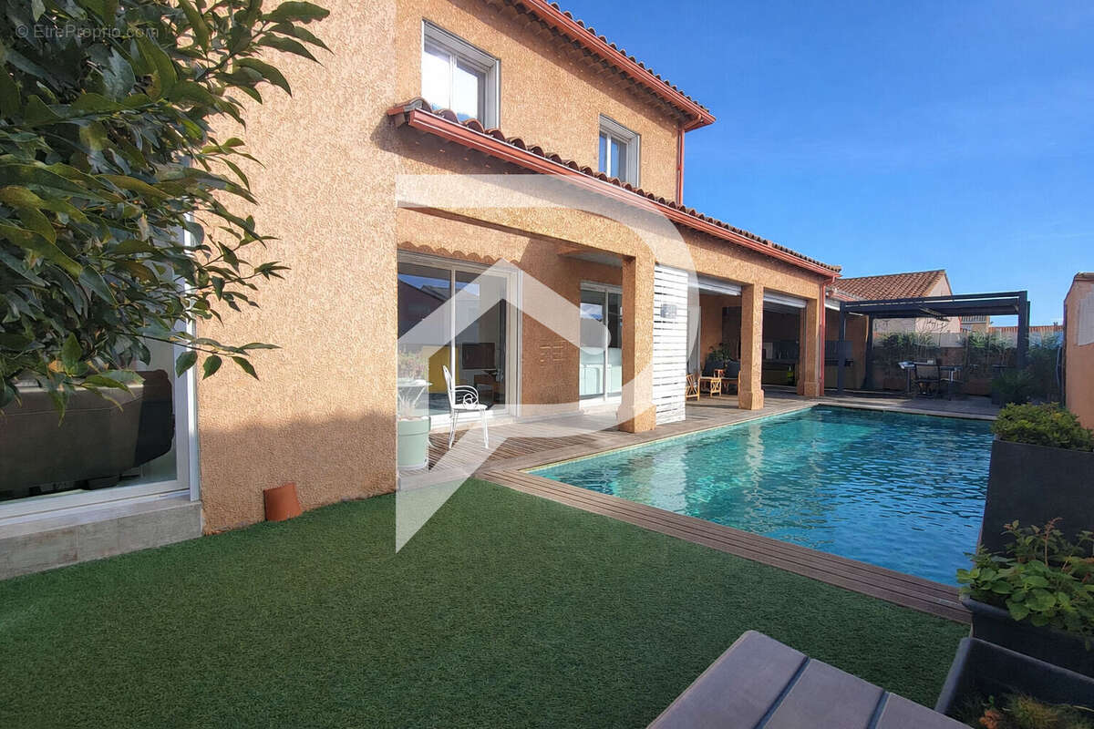 Maison à LATOUR-BAS-ELNE