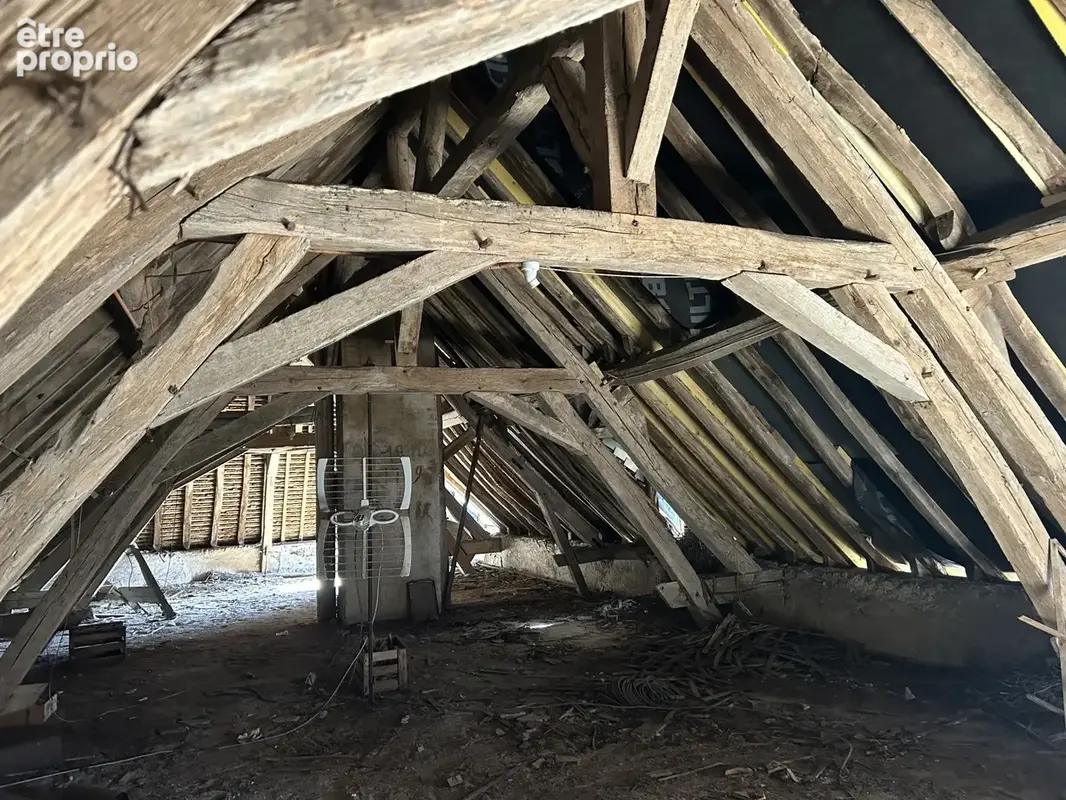 Ancienne auberge 17ème avec dépendance, jardin - Travaux à prévoir - photo 10