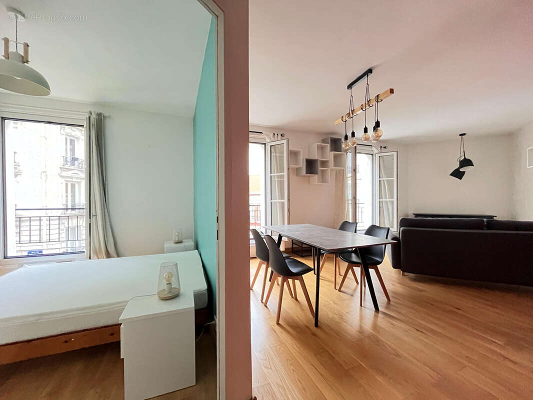 Appartement à PARIS-14E