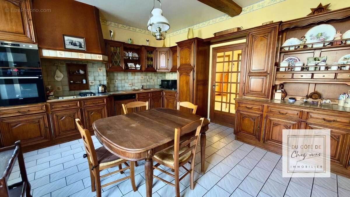 Maison à PRUNAY-BELLEVILLE