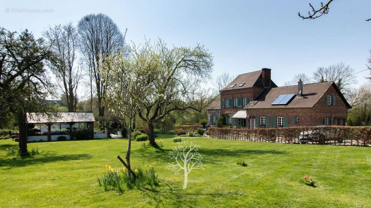 Maison à SAINTE-BEUVE-EN-RIVIERE