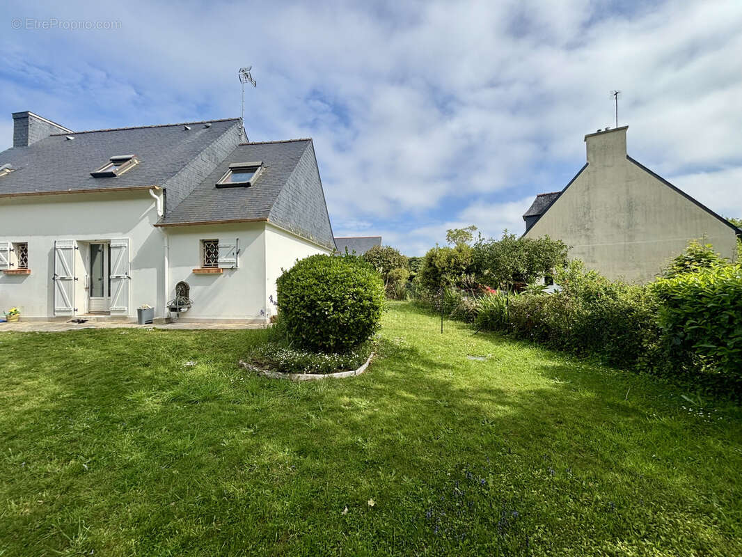 Maison familiale à Fouesnant, proche du bourg. - photo 11