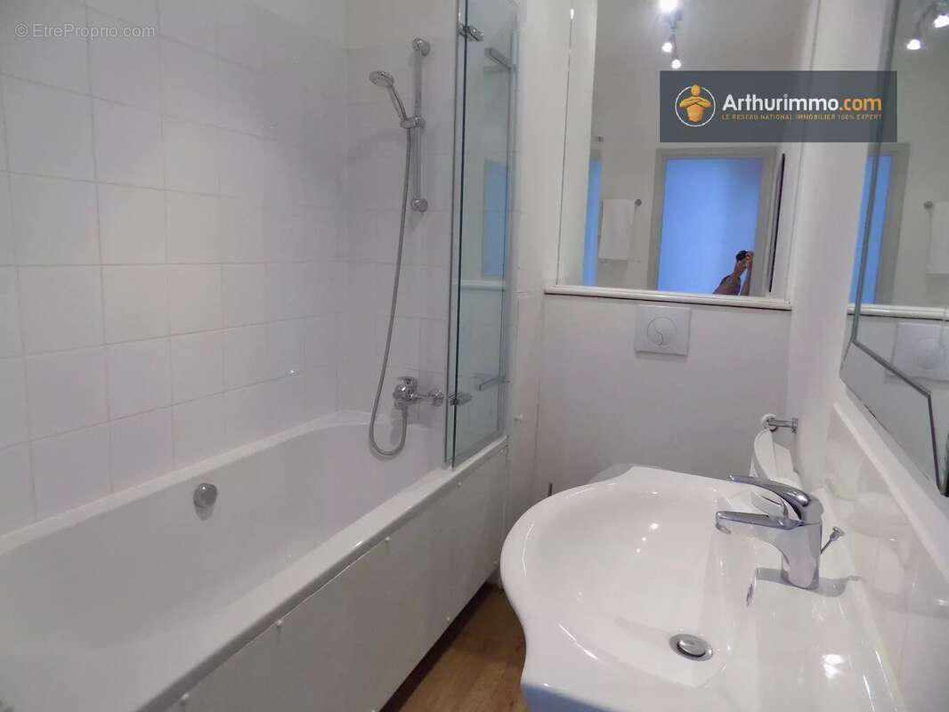 Maison à SAINTE-COLOMBE-SUR-L&#039;HERS