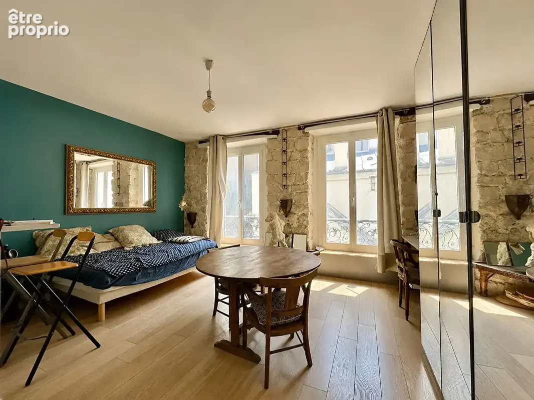 Appartement à PARIS-11E