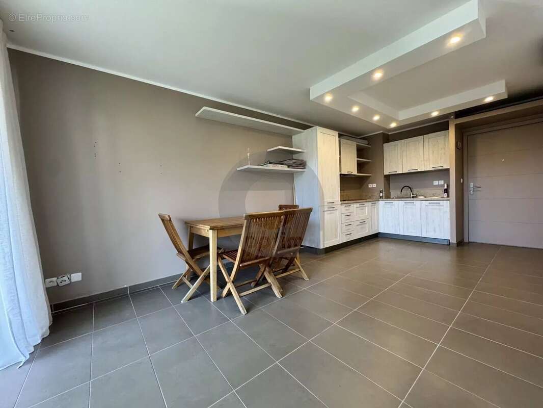 Appartement à ROQUEBRUNE-CAP-MARTIN