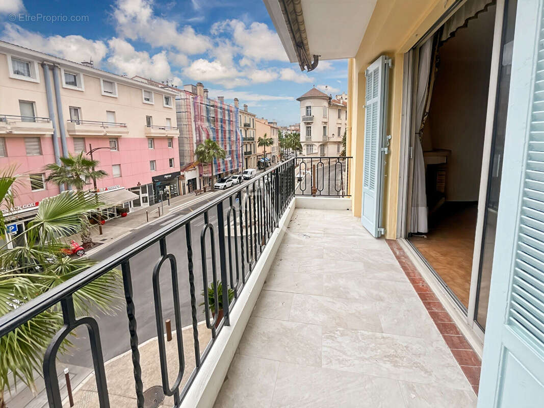 Appartement à LE CANNET