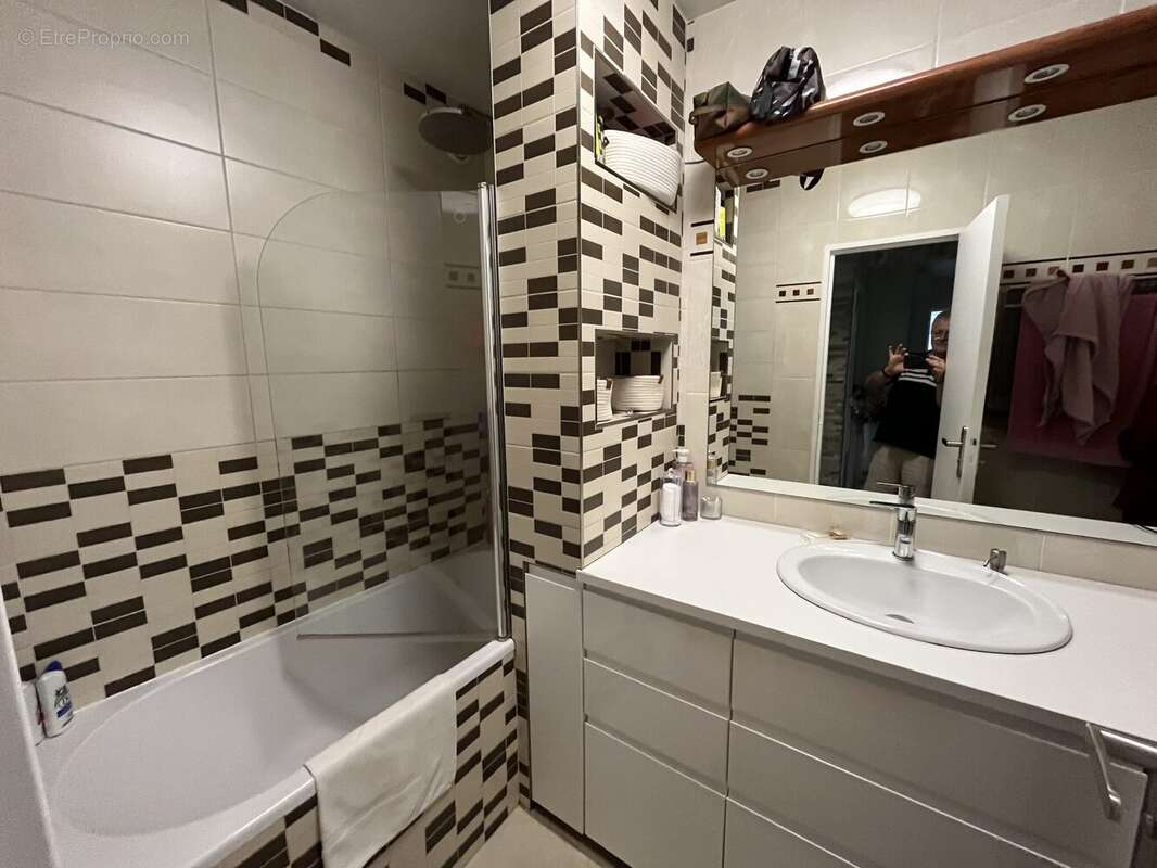 Appartement à FONTENAY-LE-FLEURY