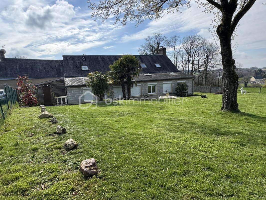 Maison à LAVERNAT